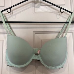 Victoria’s Secret PINK bra